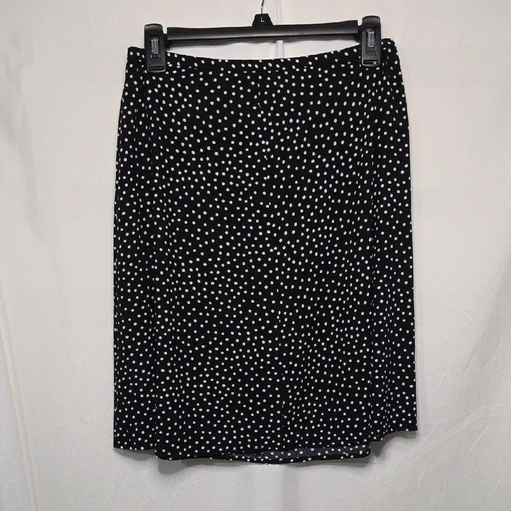 Elegant Black and White‎ Dotted A-Line Skirt